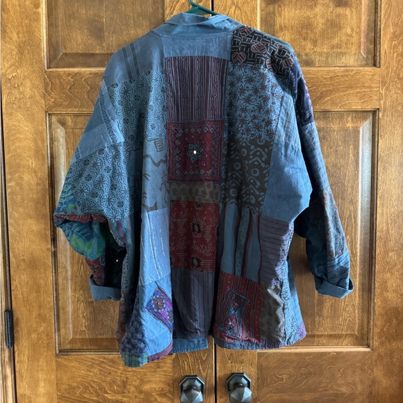 Raiment Fashions Inc. of New York Women's Jacket - Size Medium (Oversized) - Picture 3 of 4